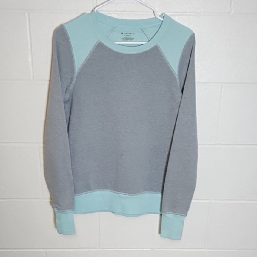 Tek Gear Grey & Robin Egg Blue Crewneck Sweatshirt Thumbholes